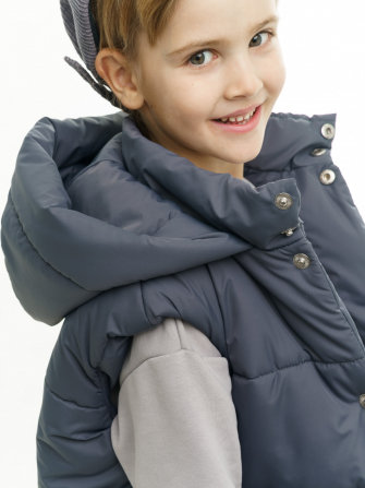 LF kids, жилет демисезонный с капюшоном, цвет графит ДЕФЕКТ