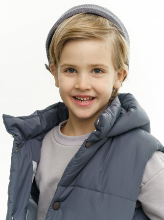 LF kids, жилет демисезонный с капюшоном, цвет графит ДЕФЕКТ
