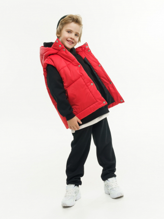 LF kids, жилет демисезонный с капюшоном, цвет красный ! ДЕФЕКТ !