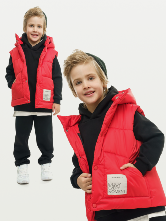 LF kids, жилет демисезонный с капюшоном, цвет красный ! ДЕФЕКТ !