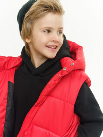 LF kids, жилет демисезонный с капюшоном, цвет красный ! ДЕФЕКТ !