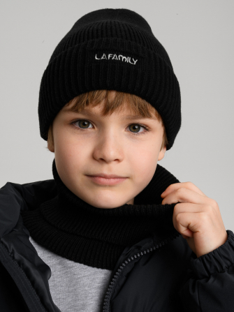Шапка со снудом LaFamily черная